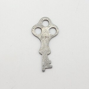 H&A Innovation Trunk Steamer lock Key # 1893