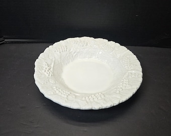 Vintage Grappa Deruta Suppenschalen mit weißem Traubenmuster, 25 cm Durchmesser