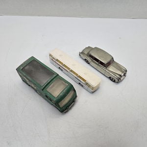 Lot of 3 Vintage toy cars Matchbox Transporter , Dinky toys rolls royce phantom V, majorette bus