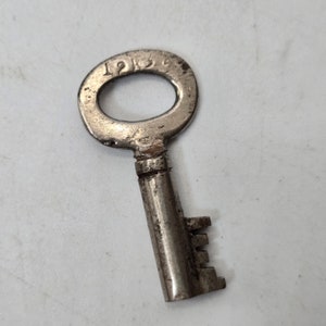 Antique eagle barrel Trunk/steamer lock Key 12K series 12K32