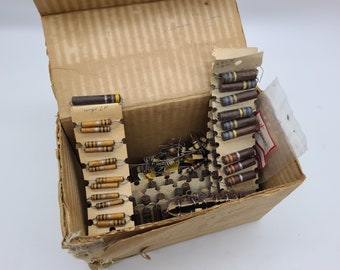 Huge Lot of over 150 NOS early carbon composition Resistors, Never used