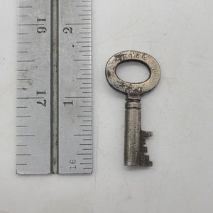 Antique eagle barrel Trunk/steamer lock Key B144