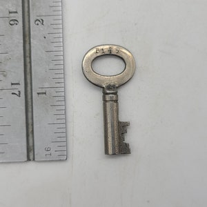 Antique eagle barrel Trunk/steamer lock Key B149