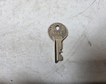 Antique Steamer Trunk Key Excelsior G22 - Etsy