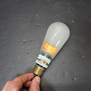 Casquillo de latón antiguo Amperite 9-s-5, balasto o relé 9s5, tubo de resistencia, bombilla esmerilada