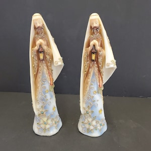 Pair of very nice Jesus figures statues 8 1/2&quot;