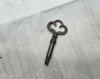 Antique Triangle Shaft Sewing Machine Key - Etsy