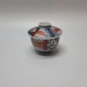 Vintage Imari Japanese china small spice dish or sauce dish w/ cover 4 x 3 1/2&quot;
