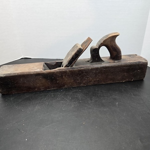 Antique wood Block wood plane 20 inch long w/ iron blade