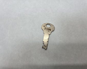 Baúl/cocina de vapor Corbin antiguo, llave T135