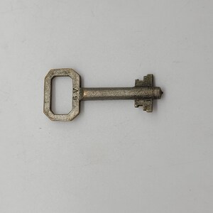 Oak crest roll top desk key deals