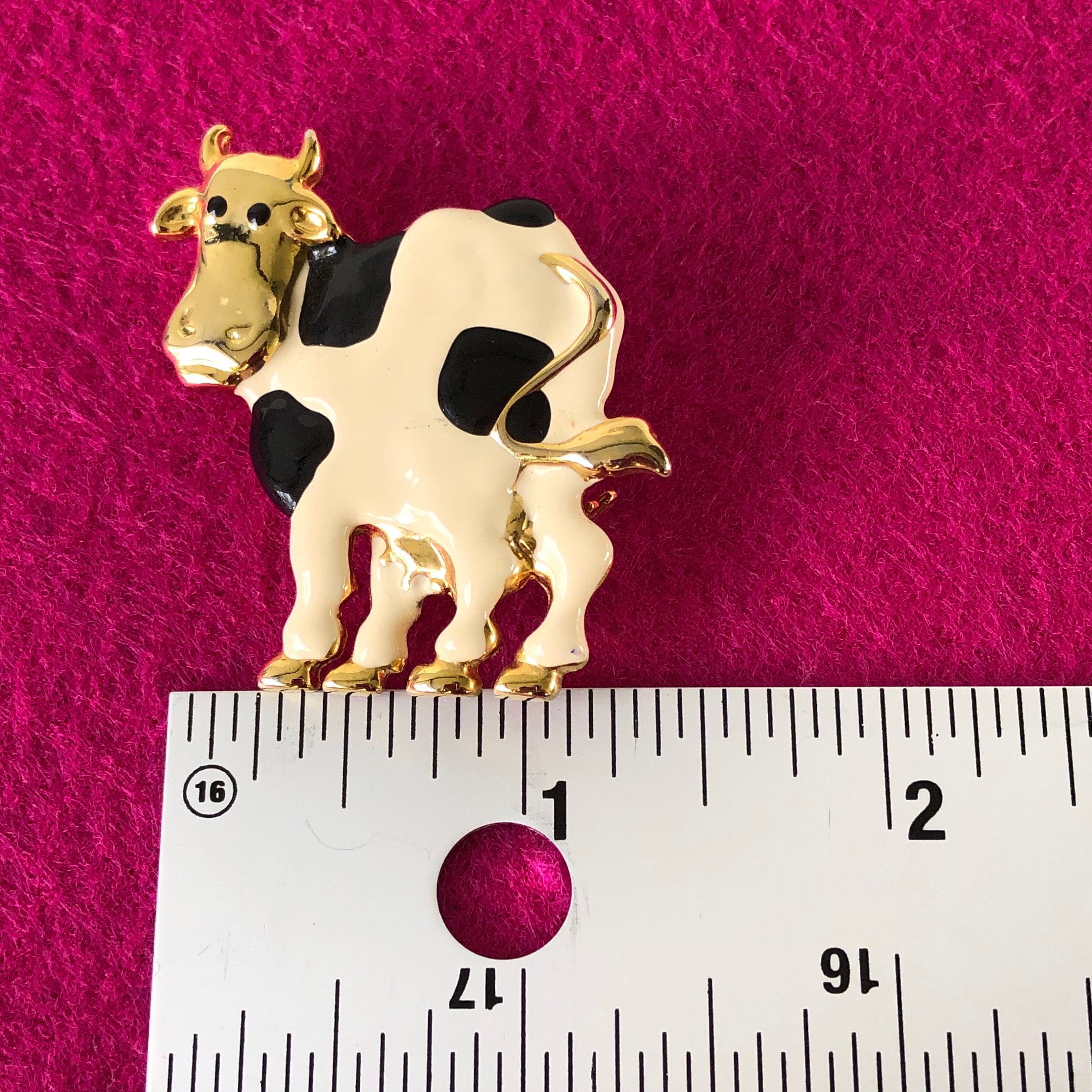 Vintage Enamel Cow Pin Animal Pin Farm Animal Pin Vintage Etsy UK