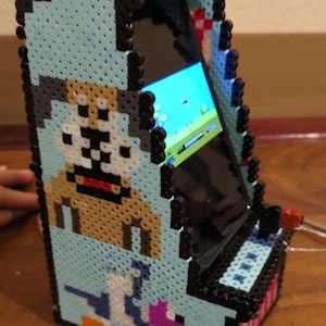 Duck Hunt Perler Bead Arcade Handyhalter