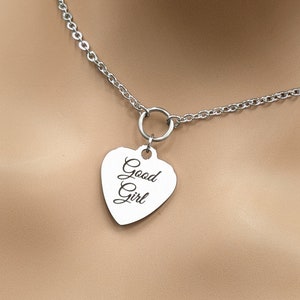 Collar de día * Anillo O con dije de buena chica * Opciones de bloqueo * Uso 24 horas al día, 7 días a la semana