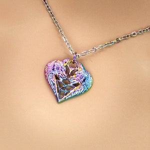 Collar de día * Arcoíris galvanizado * Corazón de lobo * Nudo celta * Opciones de bloqueo * Uso 24 horas al día, 7 días a la semana