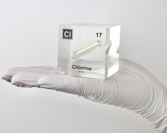 Ampul met chloorelement in acrylkubus voor wetenschappelijk display PERIODIEK TAFEL Bureaudecor voor onderzoekers, laboratoria en wetenschapsliefhebbers