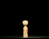 Japanese Wooden Doll Vintage Ornament KOKESHI Antique Sculpture Figurine 1945-/H 3.5"/EHY35/35