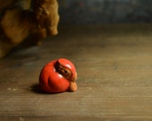 Japanese Pottery Doll Vintage Ornament RED DARUMA Antique Small Figurine 1945-/H 1.2"/EHN68/25