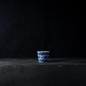 Antiker japanischer Imari Soba Becher / Taisho Ära / Kintsugi Potential / Wabi-Sabi 6,5 cm / EJA42/110