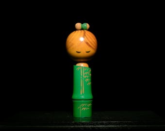 Japanese Wooden Doll Vintage Ornament KOKESHI Antique Sculpture Figurine 1945-/H 10.2&quot;/EIB65/450