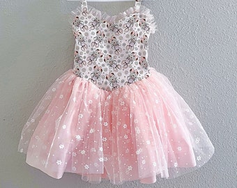 Minnie Mouse dress, toddler girl daisy floral, Minnie Mouse birthday outfit for girls, Minnie Mouse Disney