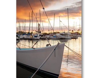 Sailboat Sunset Photo, Hawaii sailboat photo arts, Sunset sailing art, Sunset sailboat ocean print,Nautical wall decor,Sea Coastal art print