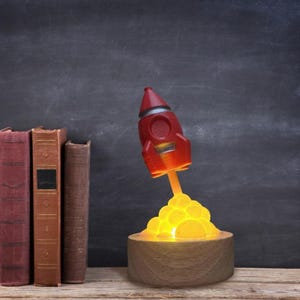 Rocket Model, Rocket Taking off, Miniature Rocket Model, Light up Rocket, Illuminating Rocket, Geek Gift, Spaceship, Op x3 AAA Batteries.