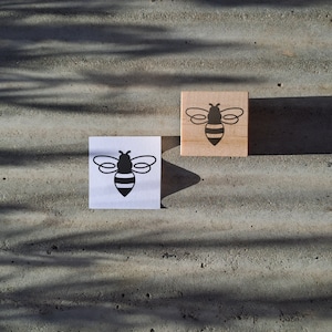 3x3cm Stempel, vorgestalteter Stempel, Bienenstempel, Schaumstempel, Budgetstempel, Bienenzuchtstempel, Holzgriff. Ähnlich einem Stempelgummi. Stempel2