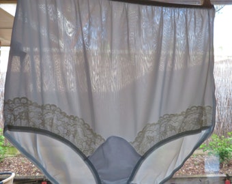 Nylon panties size 9 (USA)  18 (AU)