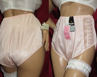 Vintage Hanes Her Way Full Brief Nylon Panty With Lace Waist Band Blushing  Pink Sz 6 medium 