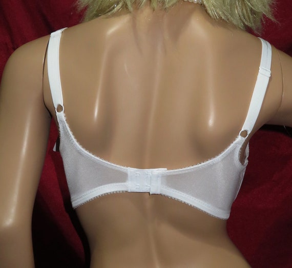 Satin Bra Size 36 USA DD Cup 14 au DD Cup -  Australia