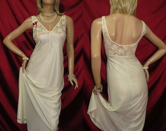 Negligee size 34 (USA)  12 (AU) NOS