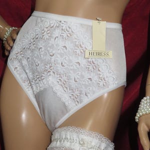 Calcinha de nylon tamanho 9 (EUA) 18 (AU)