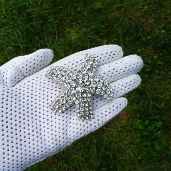 Large Vintage Clear Ice Rhinestone Starfish Brooc… - image 3