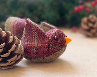 Red and Green Tweed Bird Ornament, Bird Christmas Decoration, Rustic Holiday, Bird Lover Gift, Robin Ornament, Gift for Mum, Cottage Decor