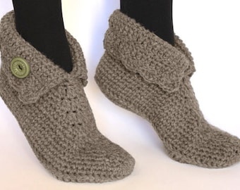 Crochet wool slippers / Wool slippers / house shoes / Elf slippers / Crocheted slippers / knitted slippers / socks