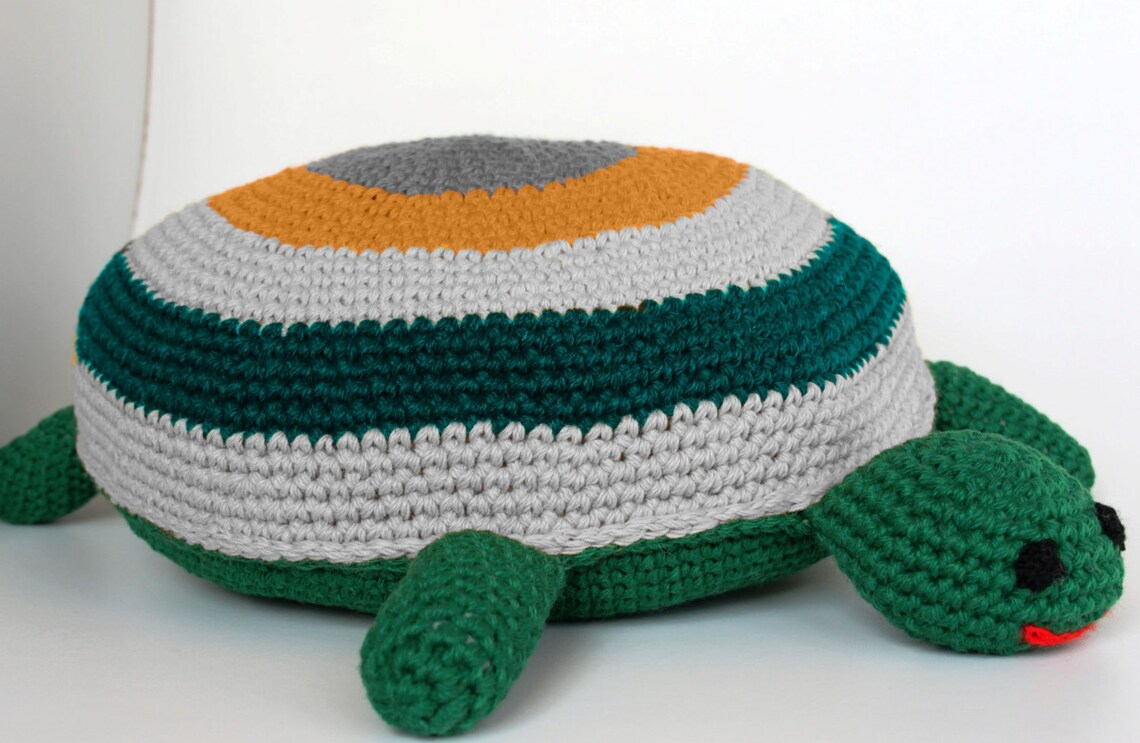 Round Crochet Turtle Pillow / Round Pillow / Baby Pillow / Kids Room