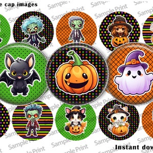 Könnte beinhalten: Zwölf runde, bedruckbare Halloween-Aufkleber mit einem Durchmesser von 2,5 cm. Die Aufkleber zeigen verschiedene Figuren, darunter eine schwarze Katze, eine Fledermaus, ein Geist, ein Zombie, einen Kürbis und eine Hexe. Die Aufkleber sind perfekt, um Ihren Halloween-Dekorationen eine gruselige Note zu verleihen.