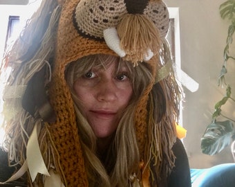 Handgemaakte gehaakte leeuwenhoed: cosplaykostuum, festivalkleding