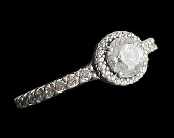 Vintage Pandora Classic Elegant Halo Ring Size 6 Weighs 2.1 Grams