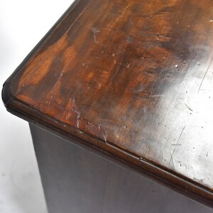 Antique 18th Century American Mahogany Dressing Table Kneehole Desk image 6