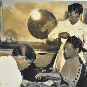 Charles Teenie Harris Gelatin Silver Print Photograph African American Women Beauty Parlor image 2