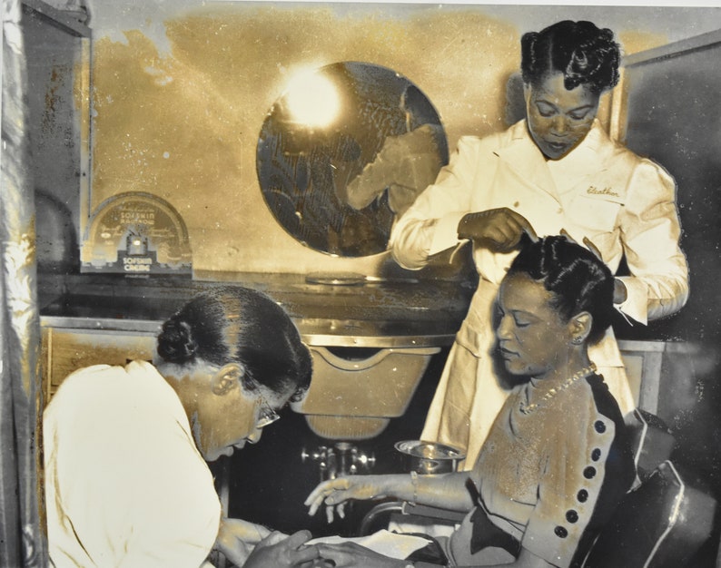 Charles Teenie Harris Gelatin Silver Print Photograph African American Women Beauty Parlor image 2