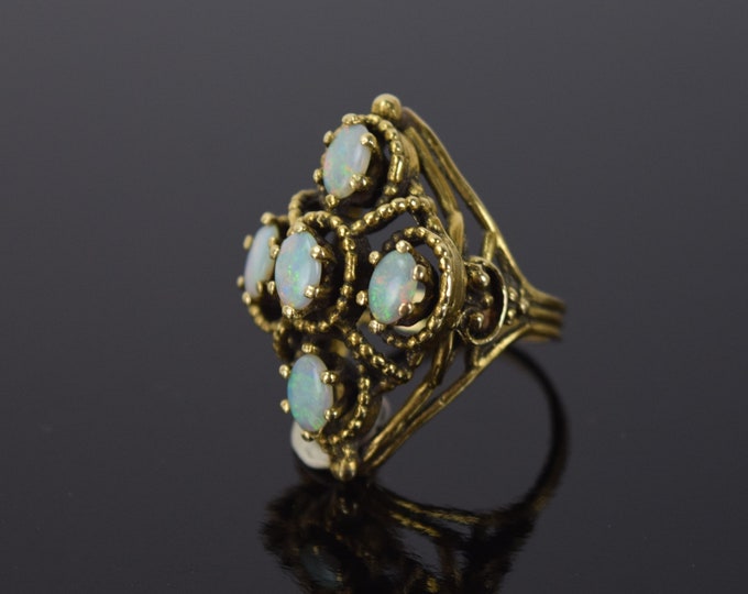 Estate Vintage 14k Solid Gold Ring w 5 Opal Cabochons