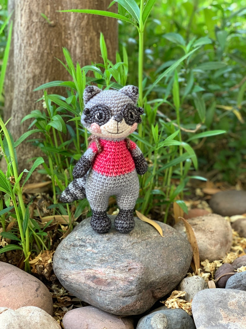 Fritz the Raccoon Back to School Crochet Amigurumi Pattern image 5