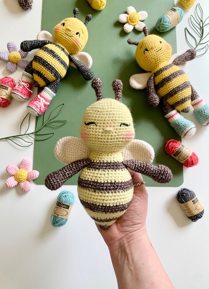 Saffron the Bee Amigurumi Crochet Pattern zdjęcie 6