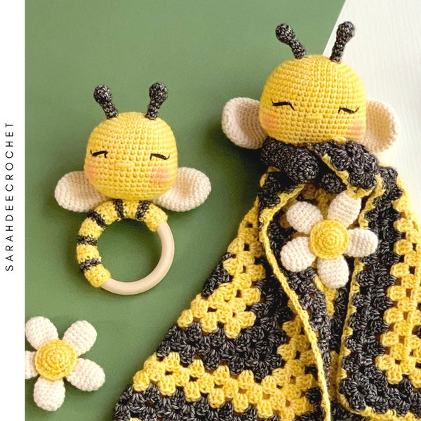 Honey the Bee Lovey en Rattle Amigurumi haakpatroon