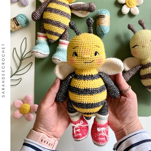 Saffron the Bee Amigurumi Crochet Pattern