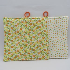 Potholder tulips sewn from 100% cotton