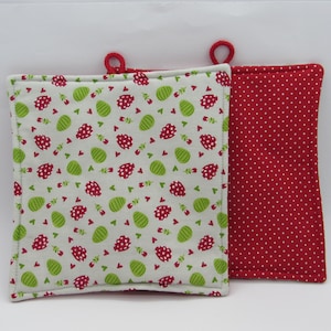Easter pot holders sewn from 100% cotton